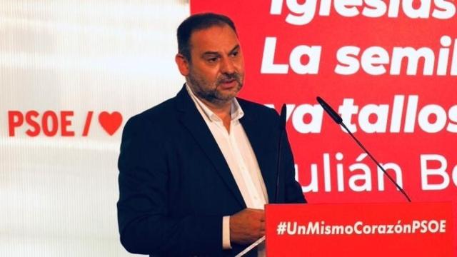 Ábalos presenta los carnés digitales del PSOE este sábado.
