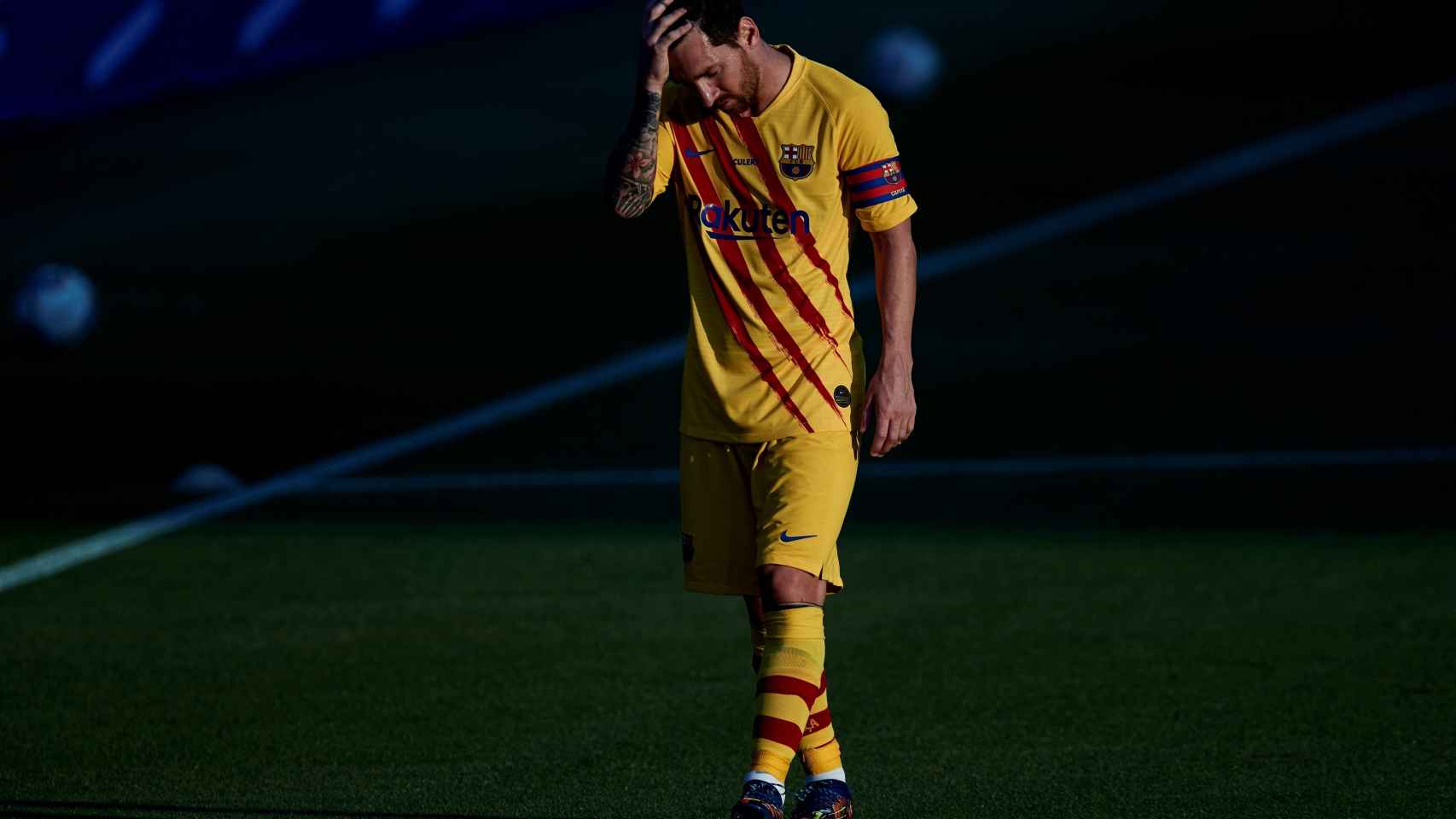 Messi se lamenta durante un partido del FC Barcelona