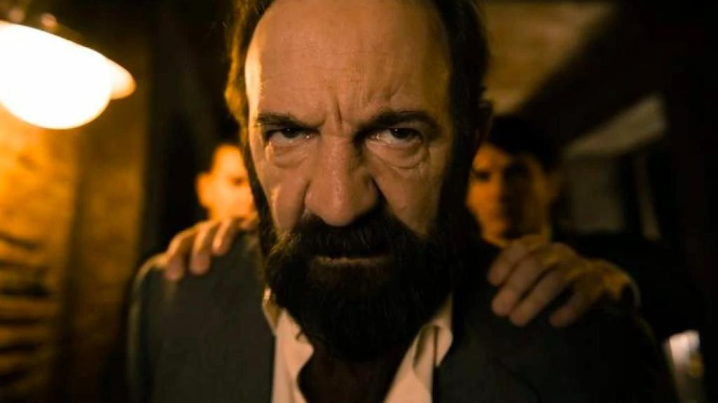 José Antonio Lobato como Armando Leiva en 'El Ministerio del Tiempo'.