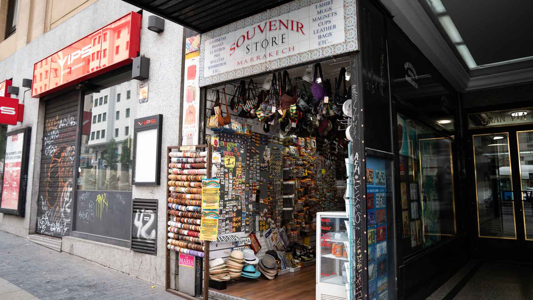 Una tienda de souvenirs, en Madrid.