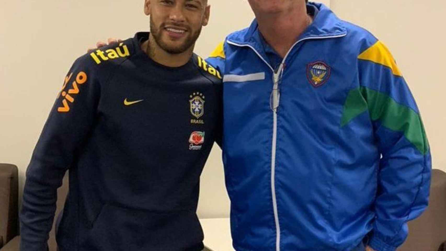 Neymar y Bolsonaro en el Hospital de Brasilia