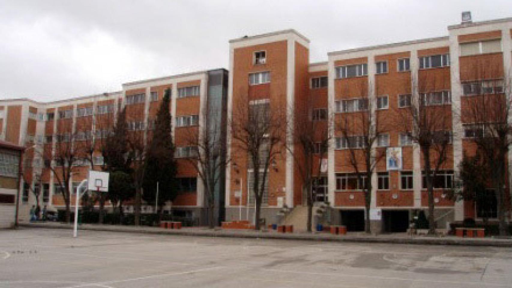 Colegio Apóstol Santiago (Aranjuez).