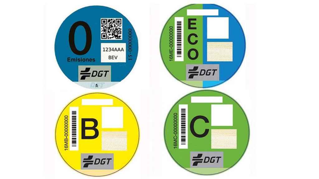 Las cuatro etiquetas vigentes de la DGT desde 2016.