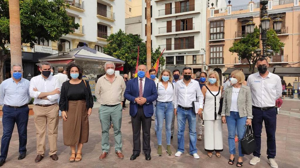 Representantes de distintos colectivos que conforman la plataforma 'Por tu seguridad, por la de todos'.