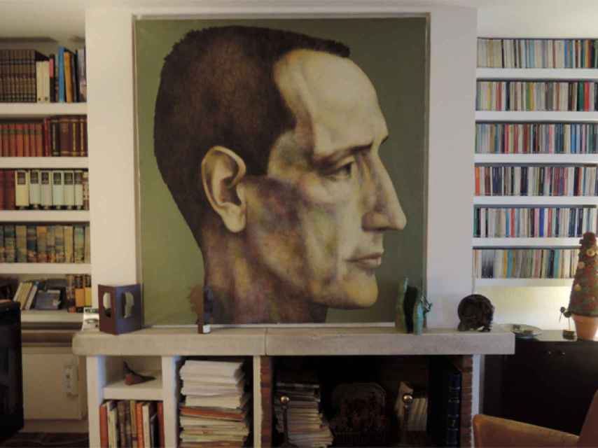 Retrato de Delibes pintado por John Ulbricht, presidiendo el salón de su casa. Foto: Fundación Miguel Delibes