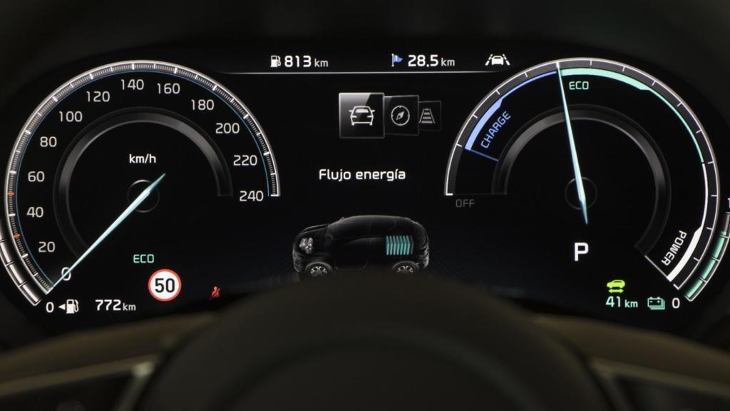 En el cuadro se indica cuándo va en modo 100% eléctrico.