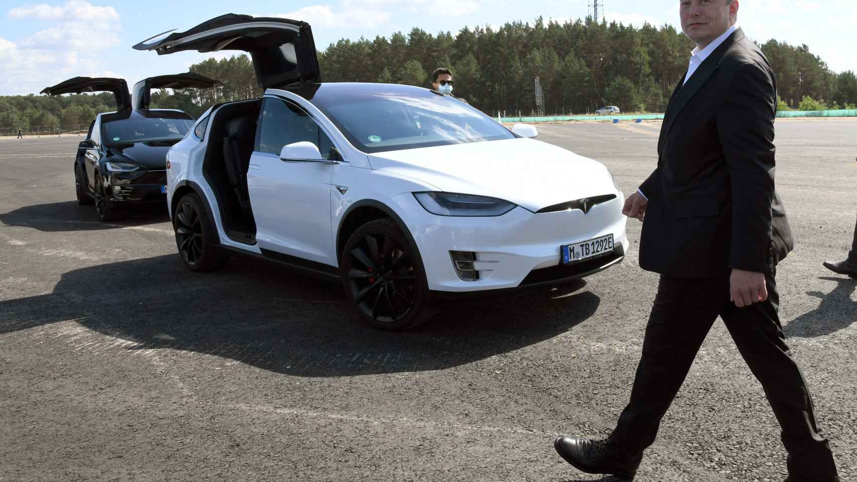 Elon Musk, presidente de Tesla, durante su visita a la próxima fábrica de Alemania.