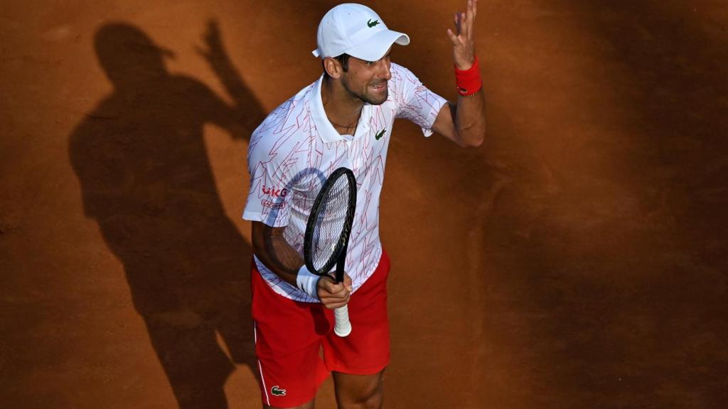 Djokovic protesta una decisión del árbitro