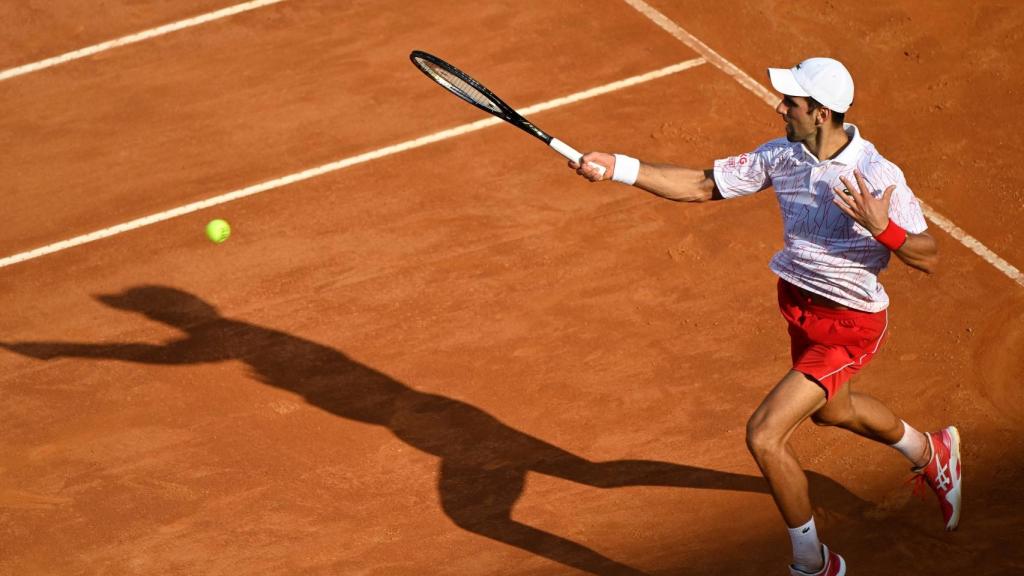 Djokovic conecta una derecha
