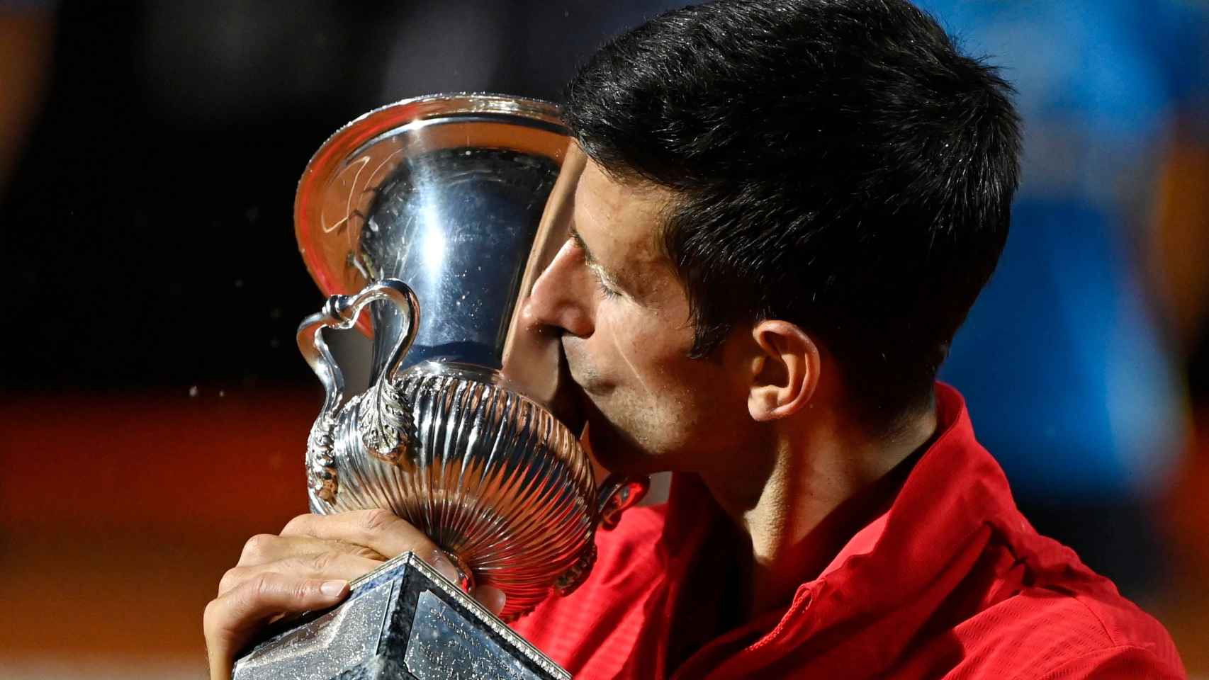 Djokovic, con el título de campeón de Roma.
