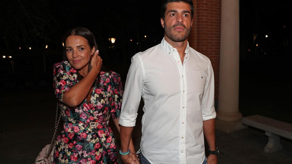 Paula Echevarría y Miguel Torres cenando en La Moraleja con amigos.