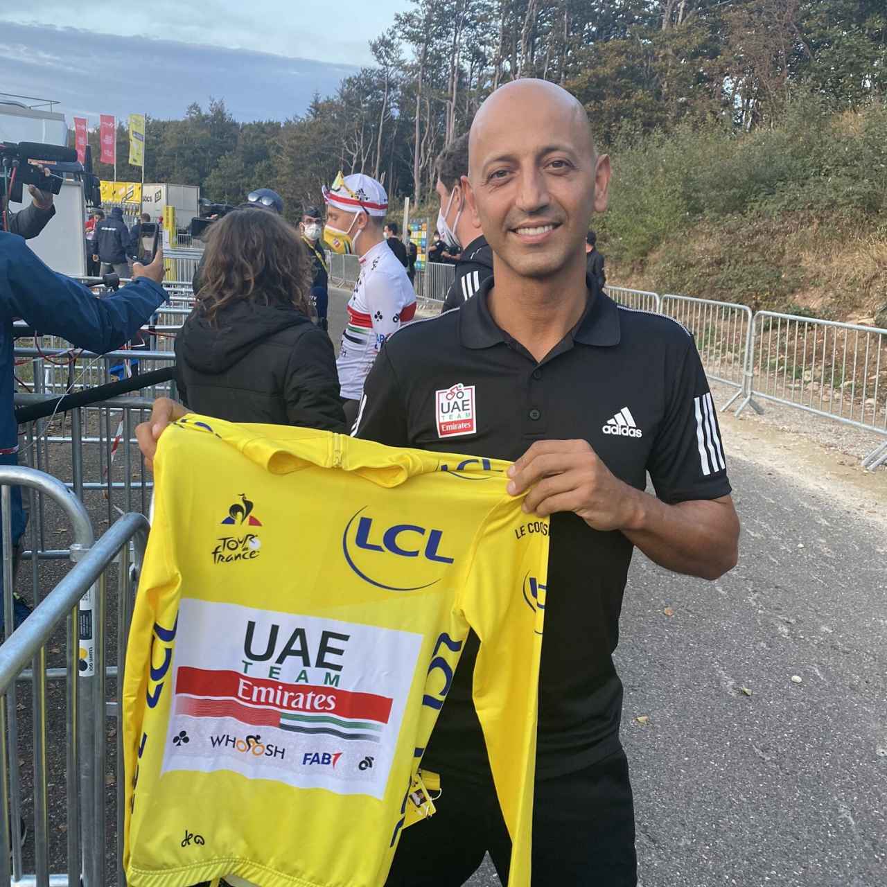 Matxín con el maillor amarillo del líder del Tour de Francia