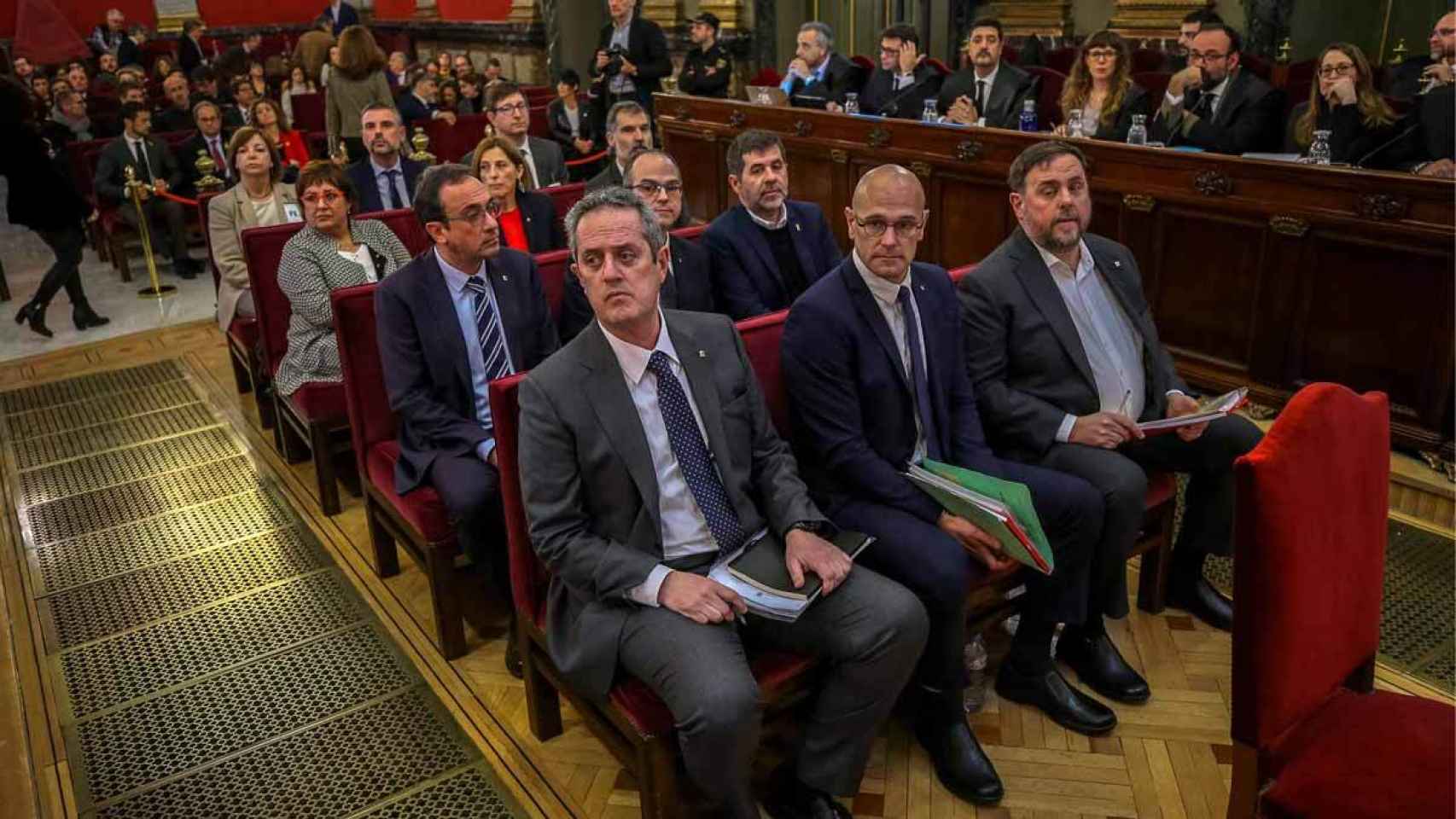 Joaquim Forn, Raül Romeva y Oriol Junqueras, en el banquillo del juicio del 'procés' celebrado en el Tribunal Supremo.