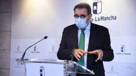 El consejero de Sanidad de Castilla-La Mancha, Jesús Fernández Sanz, este jueves en rueda de prensa