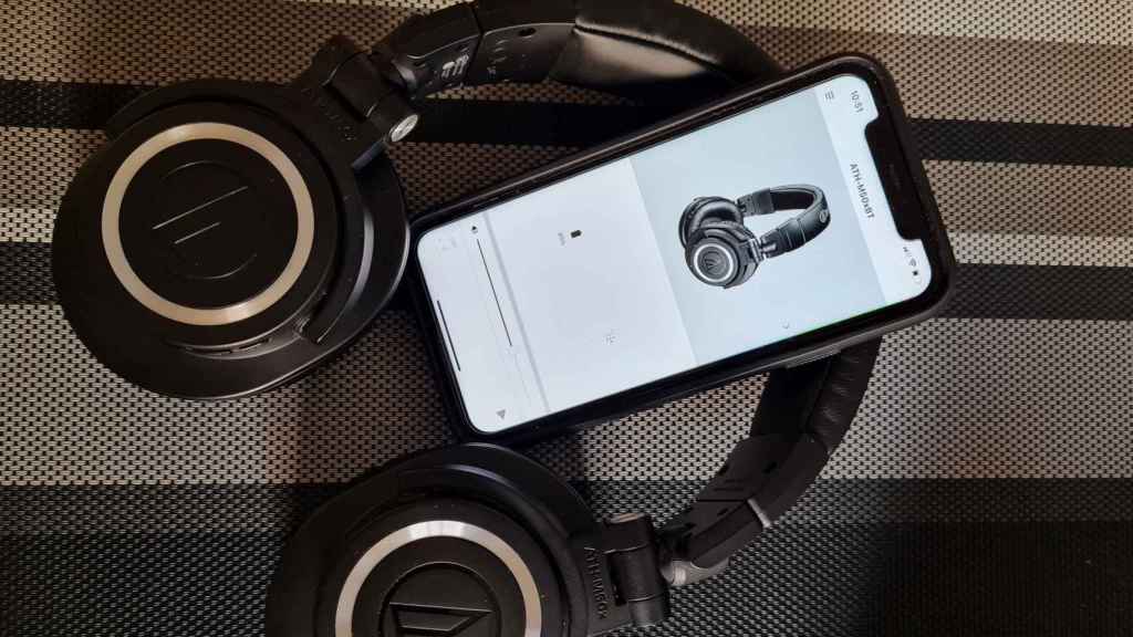 Audio-Technica ATH-M50xBT con su app para iPhone
