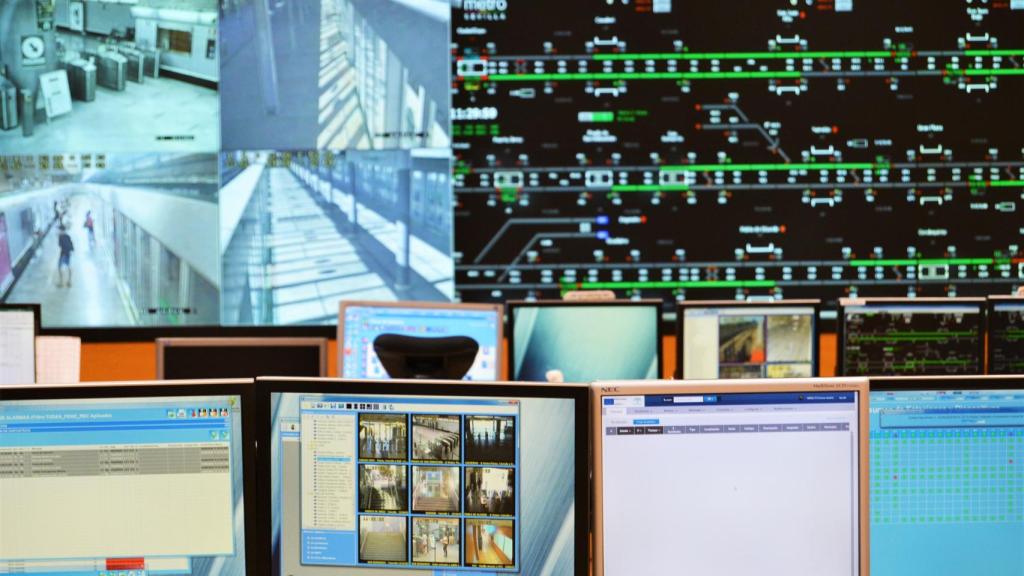 Panel de control del Metro de Sevilla.