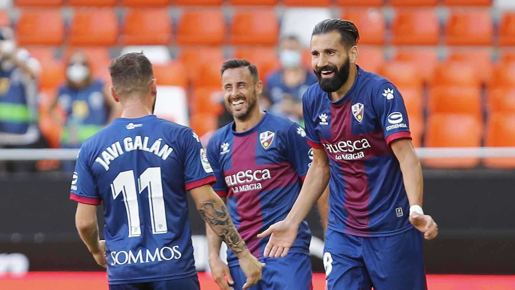 Siovas celebra el gol del Huesca ante el Valencia