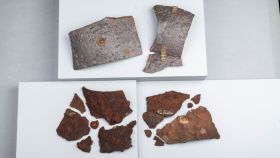 Varias de las piezas ya restauradas de la armadura romana hallada en el sitio de la batalla de Teutoburgo.