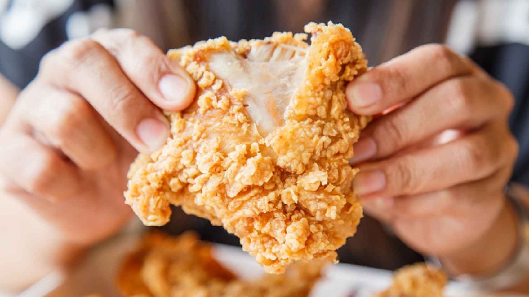 Cómo hacer tiras de pollo crujientes como las de KFC