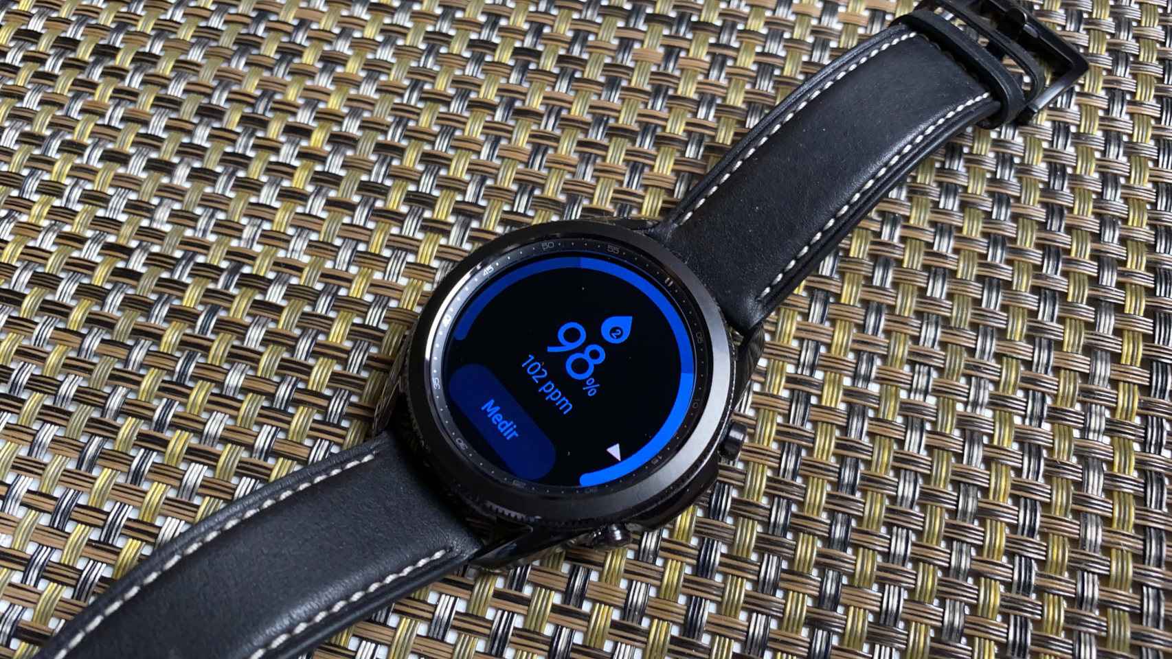 El Samsung Galaxy Watch 3 cuenta con medidor de oxígeno en sangre