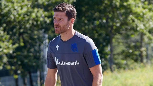 Xabi Alonso durante un entrenamiento de la Real Sociedad