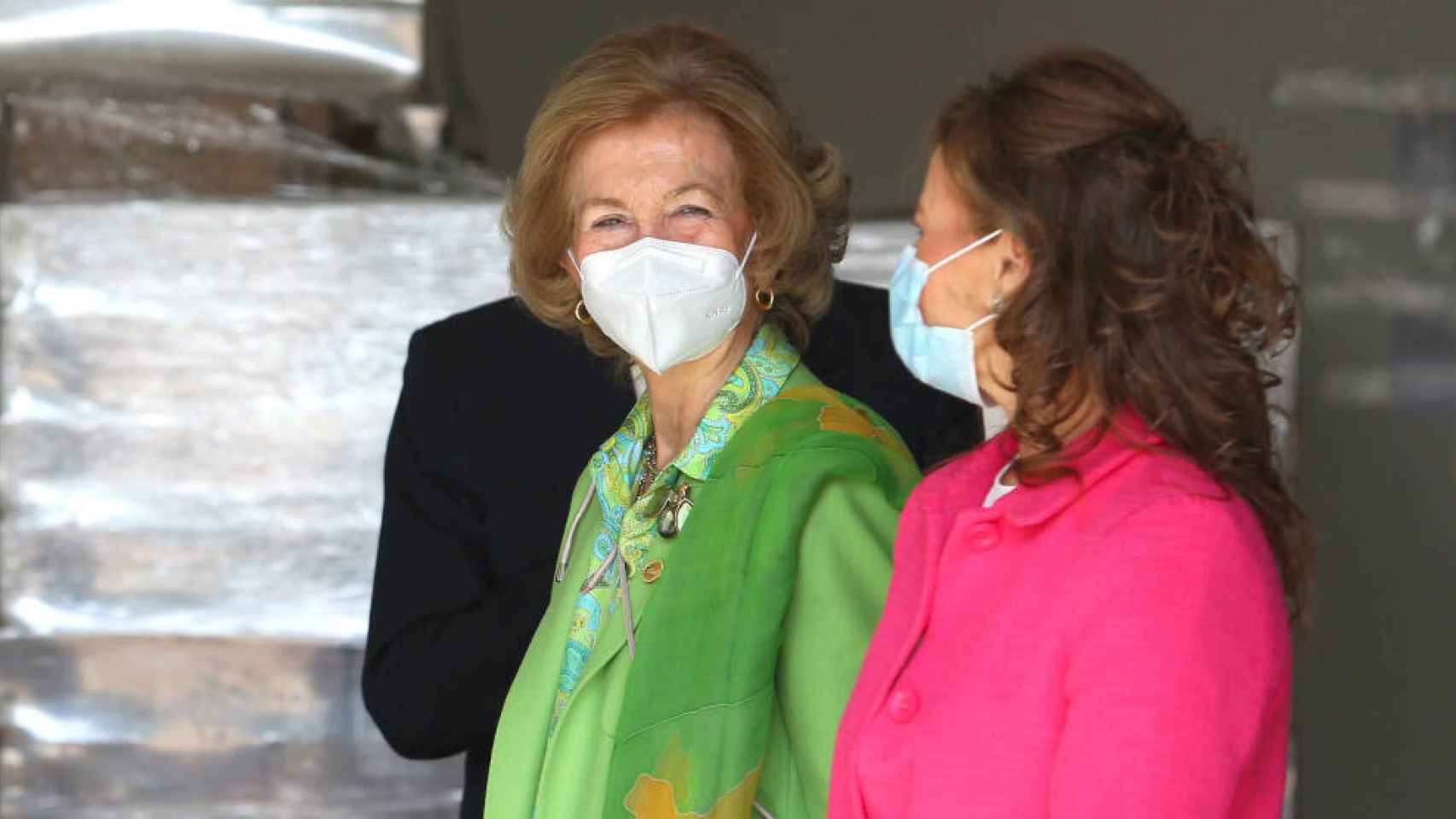 La Reina Sofía a su llegada al Banco de Alimentos de Toledo (Foto: Ó. HUERTAS)