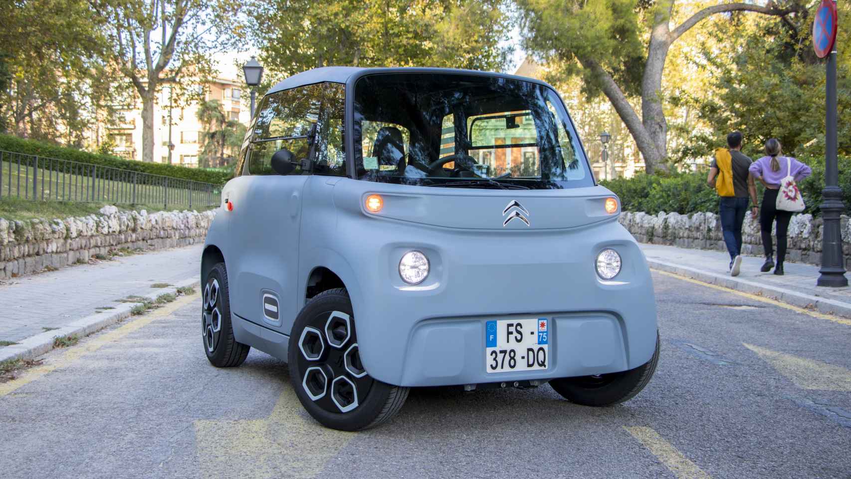 radioactividad Orador Autorizar Citroën Ami: el 'vehículo' de cuatro ruedas eléctrico más barato (6.900  euros) y más simpático