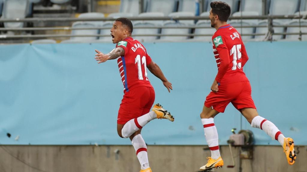 Machís celebra su gol con el Granada
