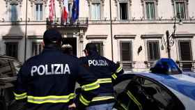 La Policía en las inmediaciones del Palazzo Chigi, sede del Gobierno italiano en Roma.