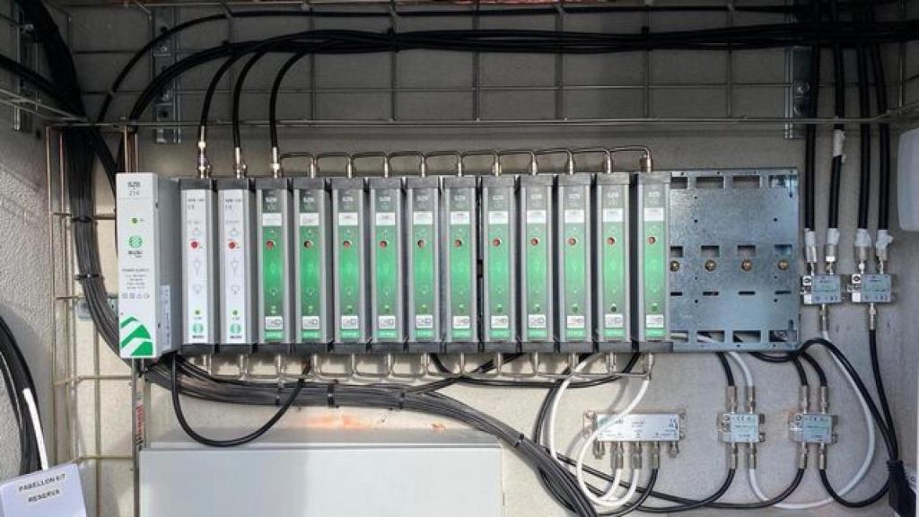 Amplificadores monocanales, pieza necesaria para adaptar las antenas.