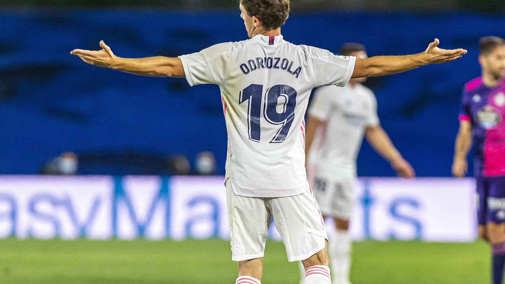 Odriozola gesticulando durante un partido del Real Madrid