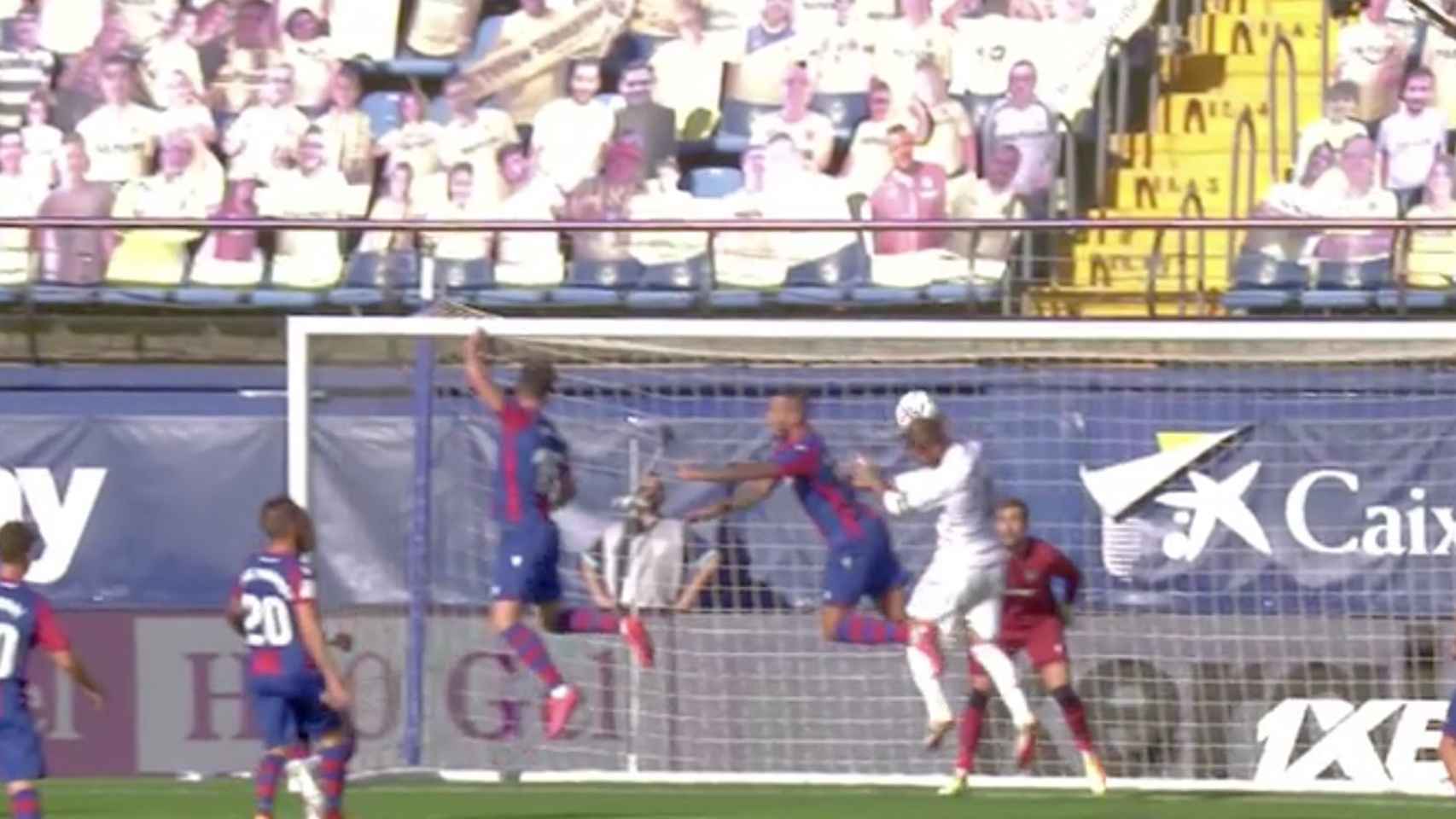 Gol anulado a Sergio Ramos por el VAR