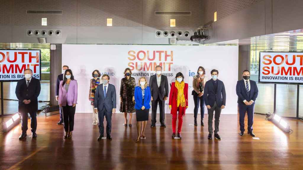 Foto de familia de las personalidades que asistieron a la inauguración de South Summit 2020.