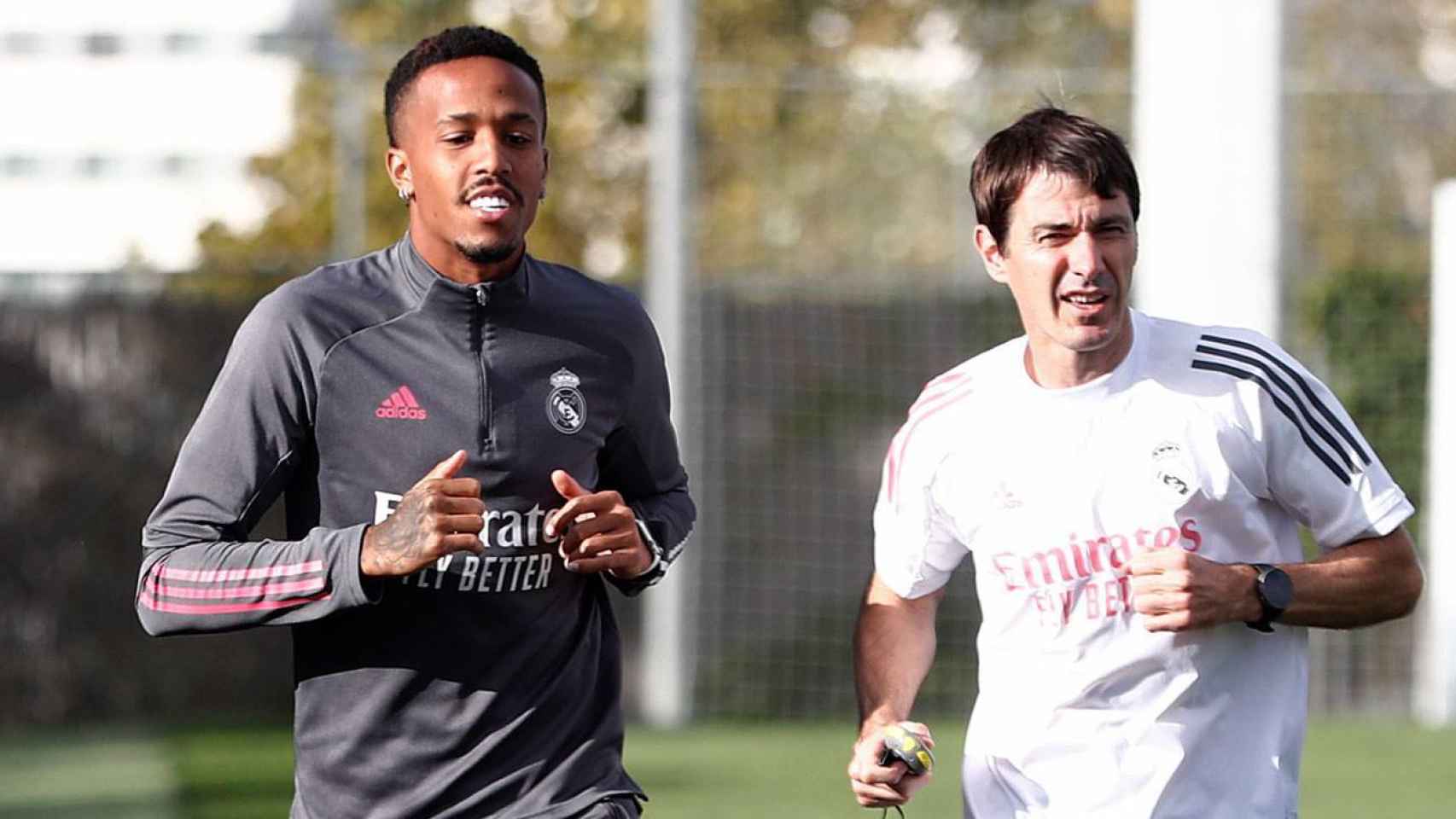 Eder Militao, junto a Grégory Dupont en un entrenamiento del Real Madrid