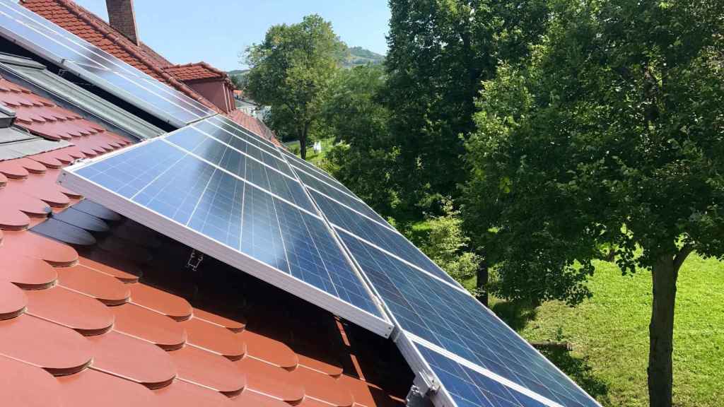 Repsol y Kutxabank se unen para vender autoconsumo solar