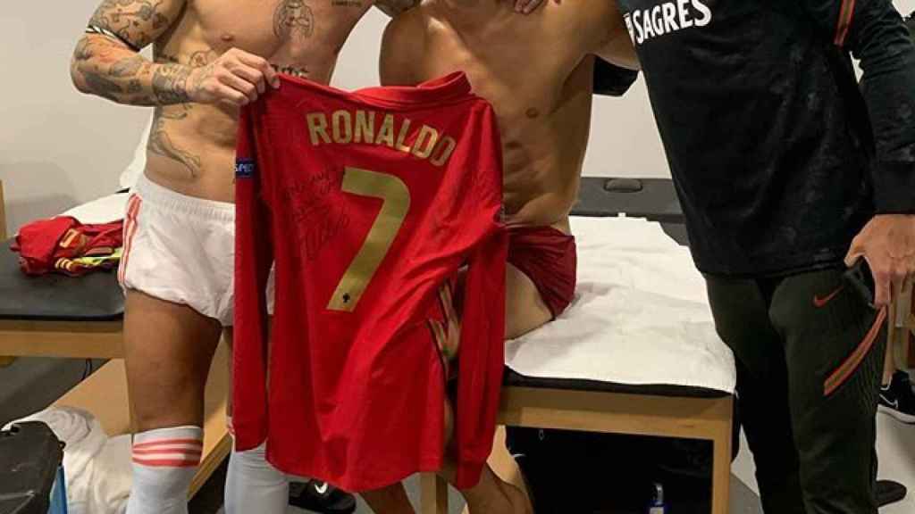 Sergio Ramos con Cristiano Ronaldo y Pepe