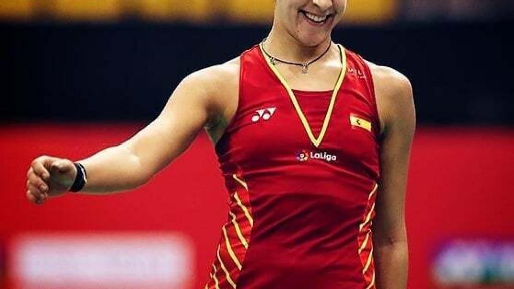 Carolina Marín con el uniforme de España