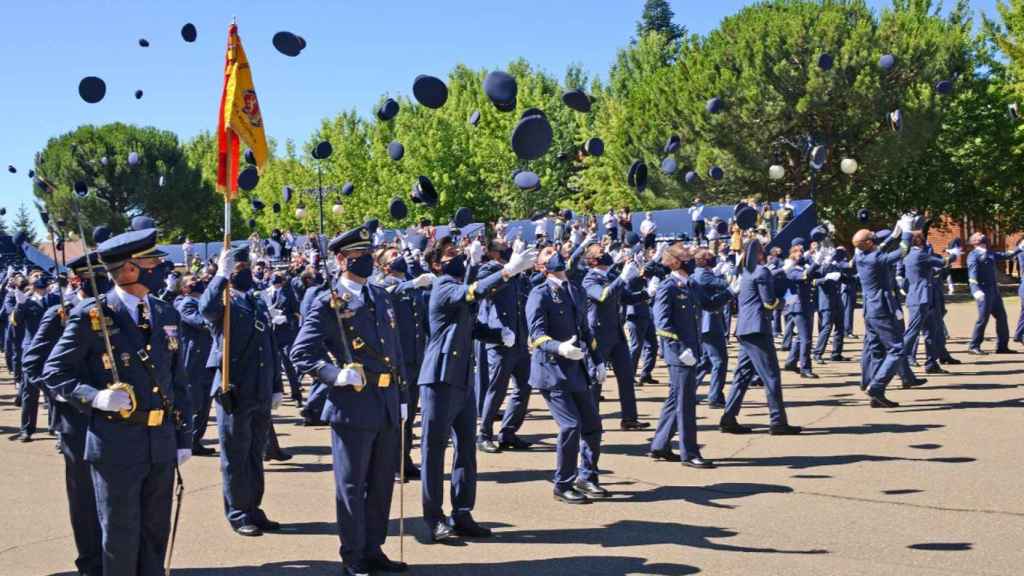 Soldados del Ejército del Aire formando en un acto militar.