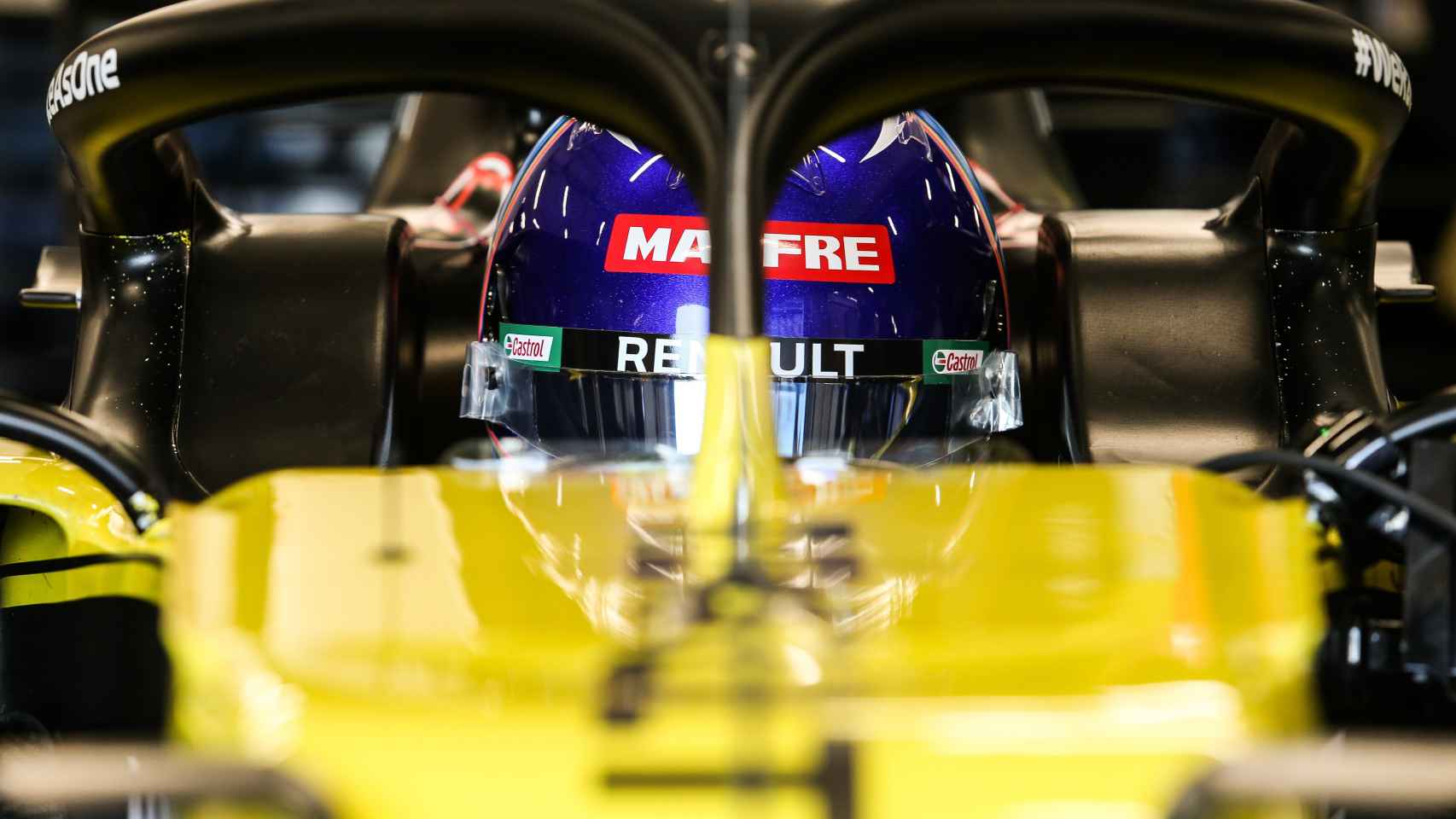 Fernando Alonso, dentro del Renault F1 de 2020