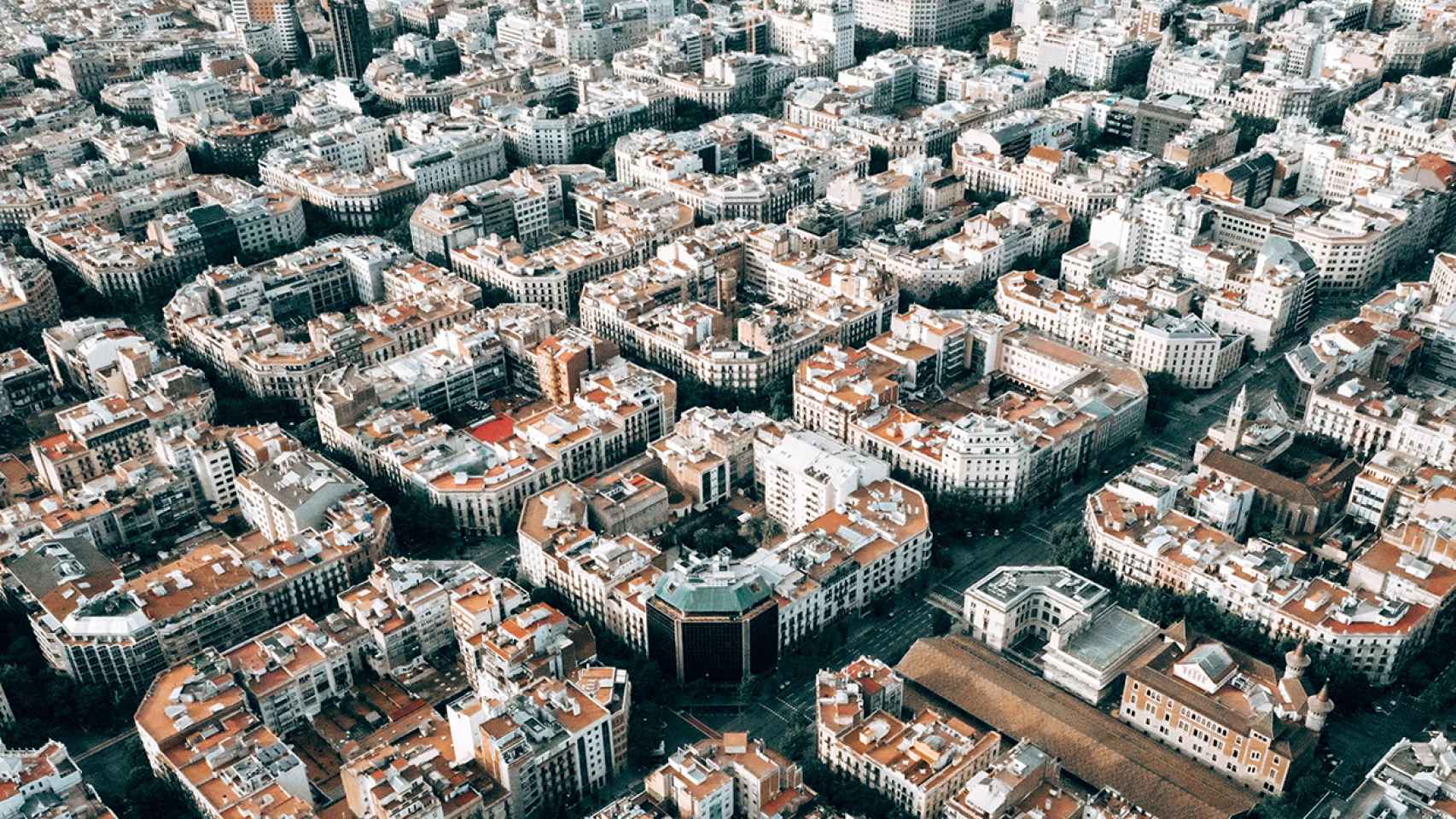 La ciudad de Barcelona desde el aire.