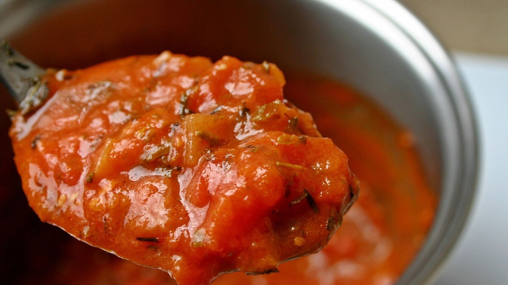 Una salsa de tomate casera.
