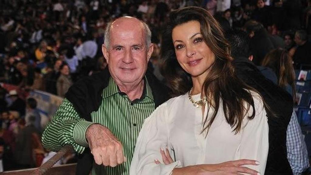 Silvia Gómez Cuétara, junto a su nueva pareja, Juan Antonio Pérez-Simón.