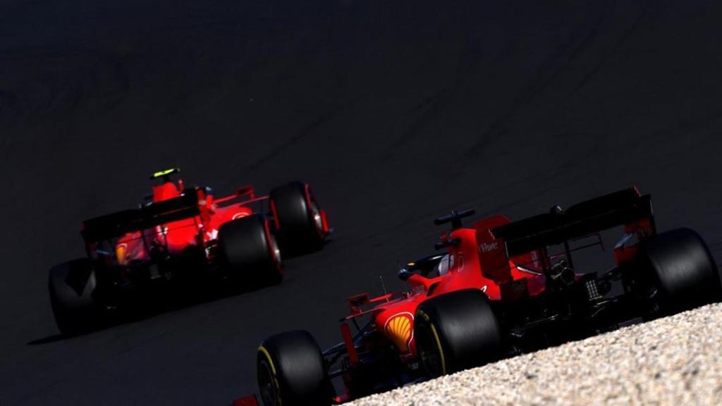 Los Ferraris de Vettel y Leclerc en Nurburgring
