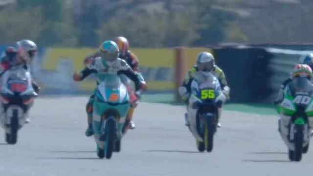 Jaume Masia celebra su triunfo en el Gran Premio de Aragón de Moto3