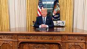 el-presidente-Donald-trump-en-el-despacho-oval-de-la-casa-blanca