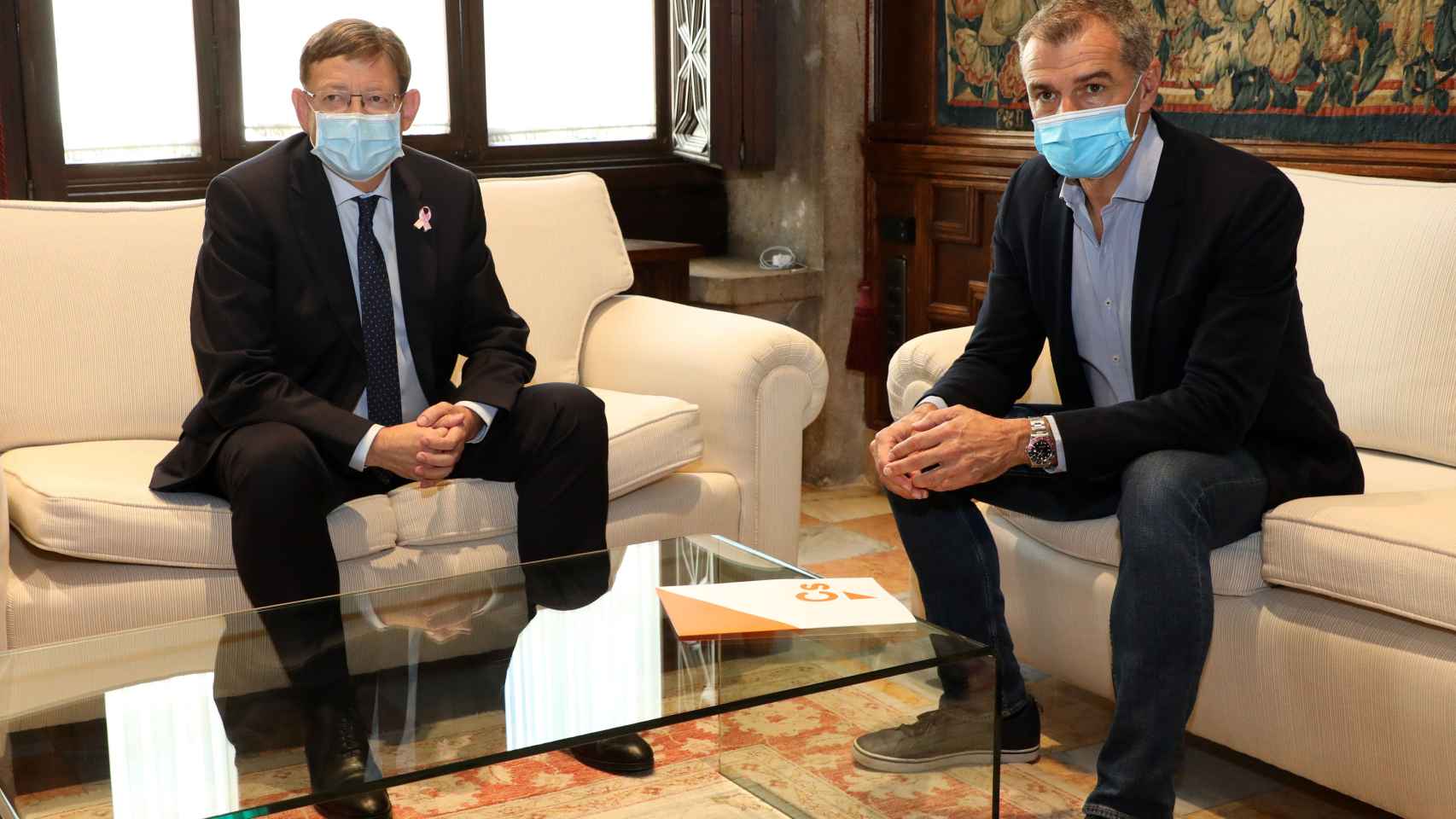 Ximo Puig y Toni Cantó, este lunes en el Palau de la Generalitat.