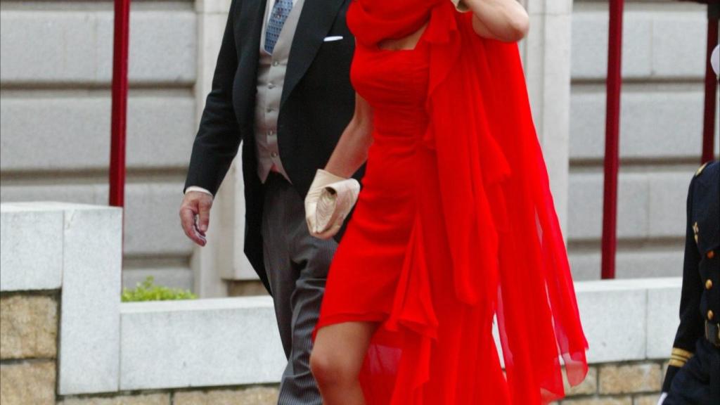 Fernando Falcó y Esther Koplowitz en la boda de los entonces príncipes de Asturias, Felipe y Letizia.