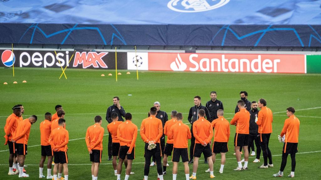 La plantilla del Shakhtar Donetsk se entrena en el Alfredo Di Stéfano