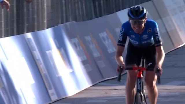 Ben O'Connor en su victoria en la etapa 17 del Giro de Italia