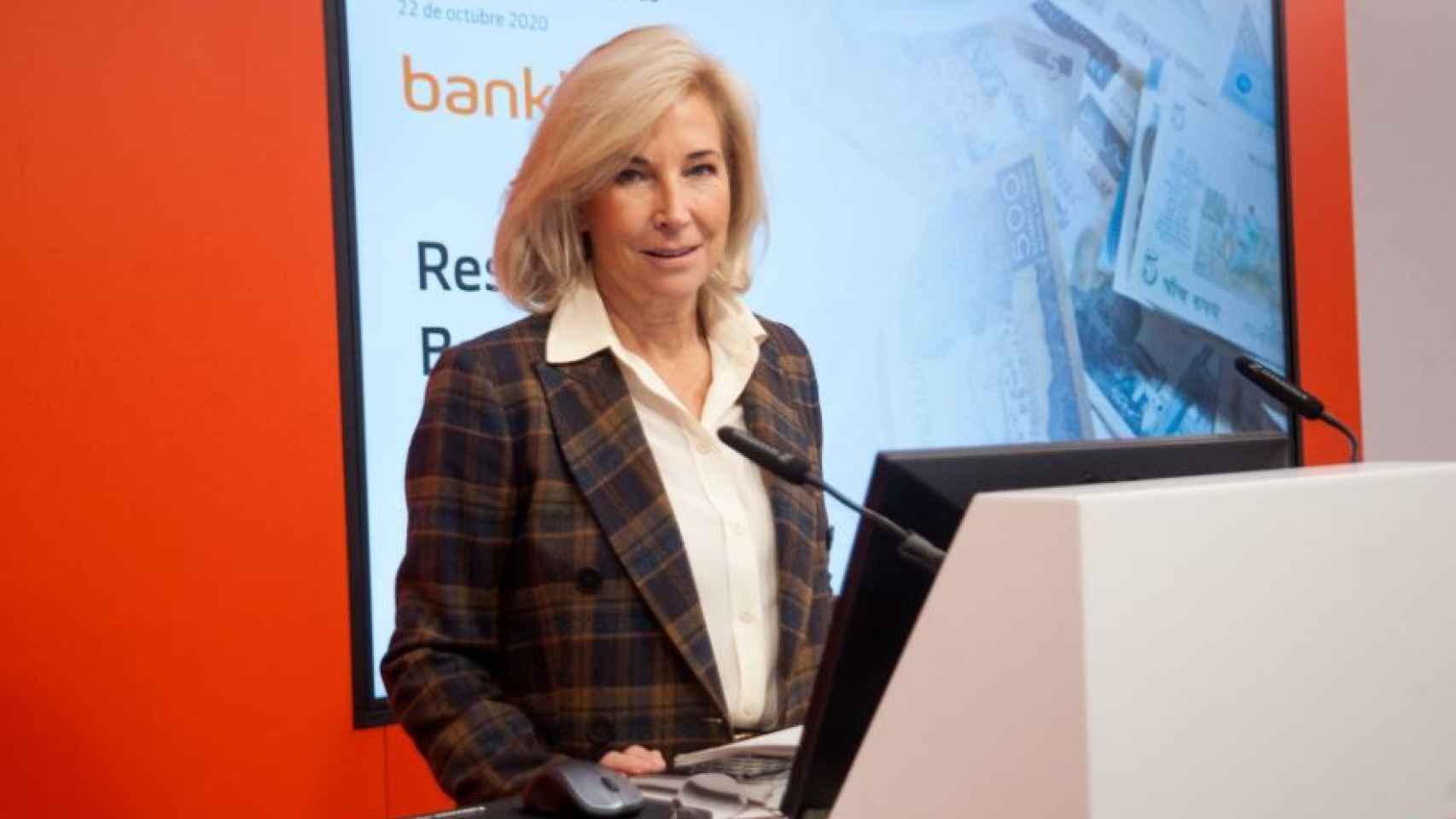 María Dolores Dancausa, CEO de Bankinter, rechaza la posibilidad de cobrar por los depósitos minoristas.